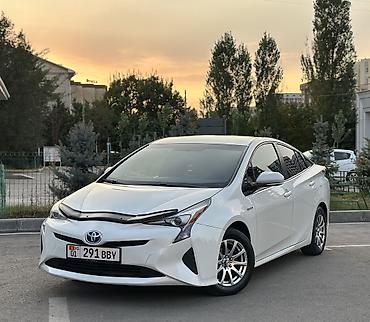 corolla s: Toyota Prius: 2016 г., 1.8 л, Вариатор, Гибрид, Универсал — 1