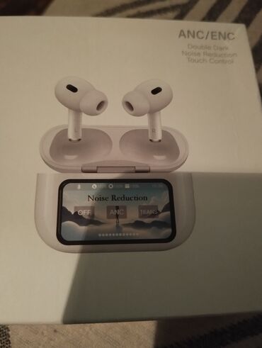 наушник с микрофоном: Продаю блютуз наушникикейс с ценсорным экраном.air pods 9 pro.с