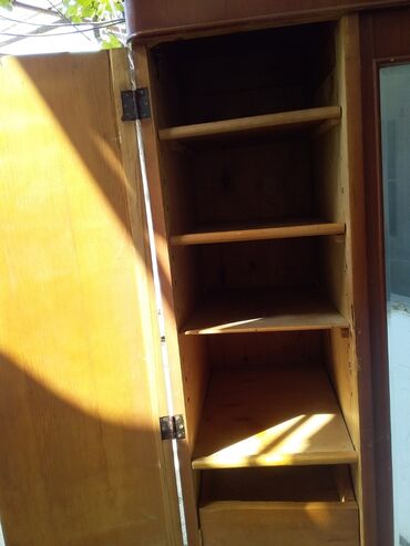 Dolablar: Açılan, 2 qapılı Düz dolab, Şifonyer — 2