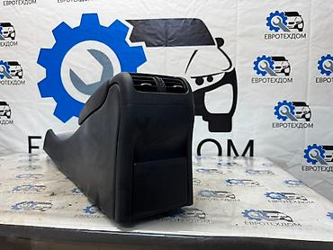 Другие детали салона: Центральная консоль Mercedes Benz C-Class W203 M273 2005 Контрактный — 6