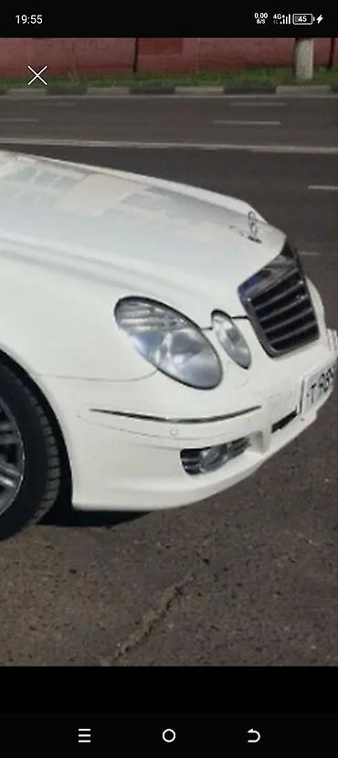 Mercedes-Benz E-Class: 2003 г.