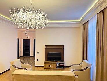 8 noyabr: İcarəyə verilir 3 otaqlı yeni tikili 115 m², 8 Noyabr m. Kateqoriya — 2