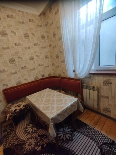 Həyət evləri və villaların satışı: Binəqədi qəs. 4 otaqlı, 100 kv. m, Yeni təmirli — 8