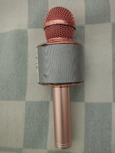 kohnə komputer: Qızılı rəngli portativ karaoke mikrofonu – Bluetooth hoparlörlü — 3