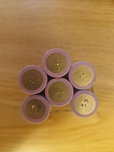 akumlyator islenmis: Li-ion 18650 akkumulyatorlar Say- 5 ədəd Qiymət- 125Azn (Bir ədədi — 2