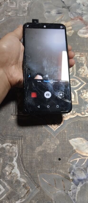 мобильный телефон хуавей: Huawei Mate 20, Б/у, цвет - Черный