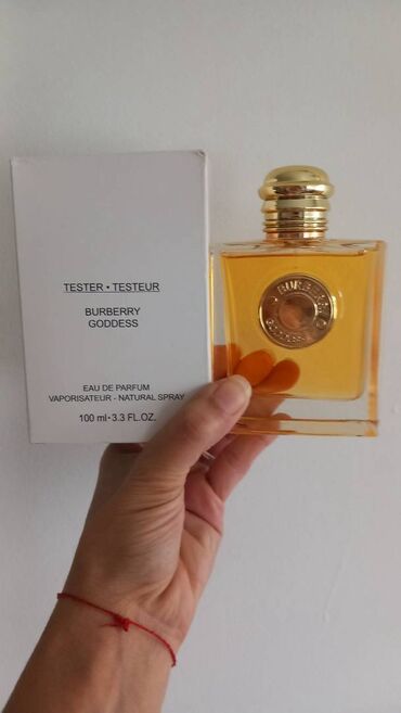 Parfemi: Blizi se kraj ove godine,a sa njom i velika novogodisnja rasprodaja — 9