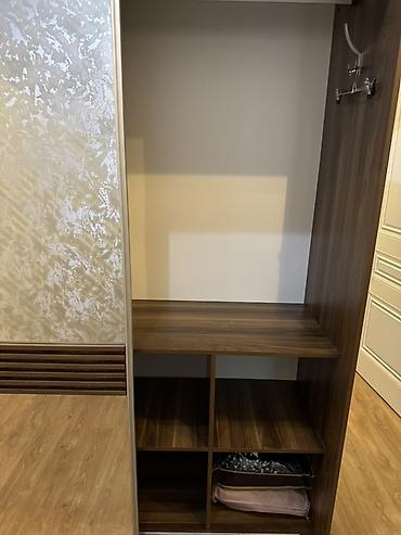 ayna qapi: Güzgülü sürgülü qapılı şkaf - Material: taxta teksturalı laminat (qoz — 3