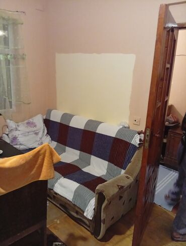 Otaqların günlük kirayəsi: 3 otaqlı həyət evi - Kiçik, qapalı həyətyanı sahəsi və dəmir hasar - — 11