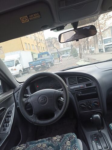 Hyundai: Hyundai Elantra: 2001 г., 2 л, Автомат, Бензин, Седан — 10