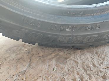 Шины: Зимняя резина 215/45 17 DUNLOP в отличном состоянии — 2