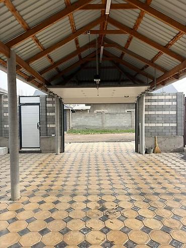 Продажа коттеджей и домов: Продается кирпичный двухэтажный дом с благоустроенным двором и — 4