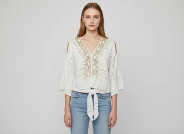 bluzki z tiulem: Women's blouse, size S