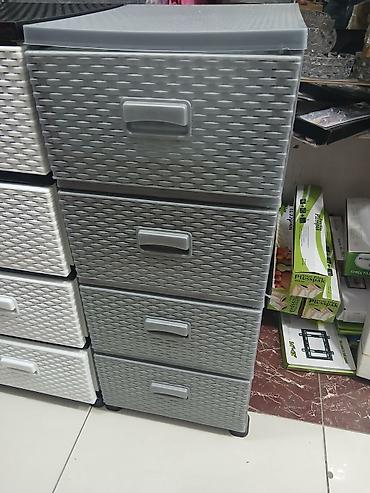 Komodlar: Yeni, Güzgüsüz — 11