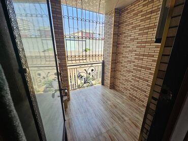 Həyət evləri və villaların satışı: Binəqədi qəs. 8 otaq, 300 kv. m, Yeni təmirli — 9