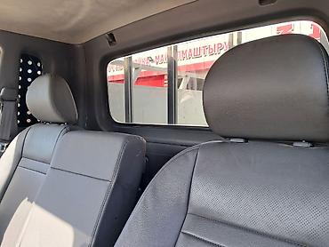 Kia: Kia BONGO: 2019 г., 2.5 л, Автомат, Дизель, Универсал — 2