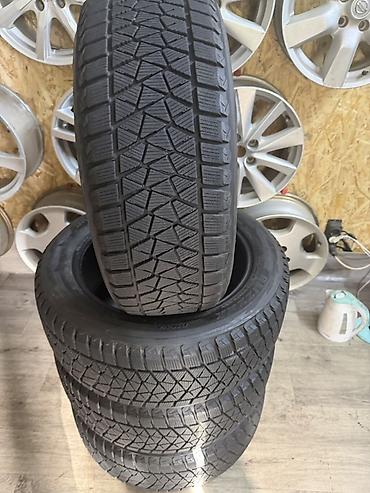 55: Комплект зимних шин Bridgestone Blizzak - Размер: 225/55 R18 - — 6
