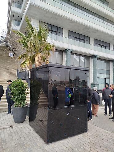 Sifarişlə market vitrinləri: PVC profilindən hazırlanmış mühafizə/post kabini - Ölçü: təxmini 2,5 — 25