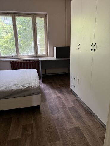 квартира свердловский район: 3 комнаты, 61 м², 105 серия, 1 этаж, Старый ремонт