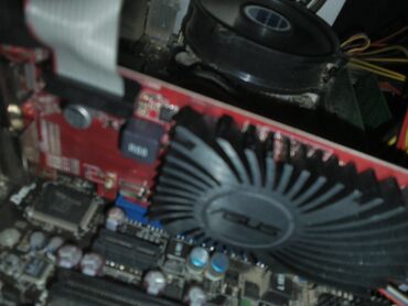 Модемы и сетевое оборудование: Видеокарта AMD Radeon RX 7900 XTX, < 4 ГБ