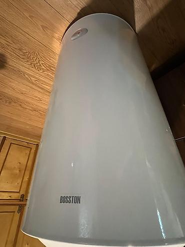 naviqator az: Ariston 110 azn. Az işlenib. 100 litrlikdir. Unvan Bakixanov.
k6593~SD — 1