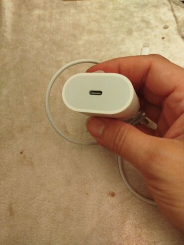 fc 25 ps4: Беспроводное зарядное устройство