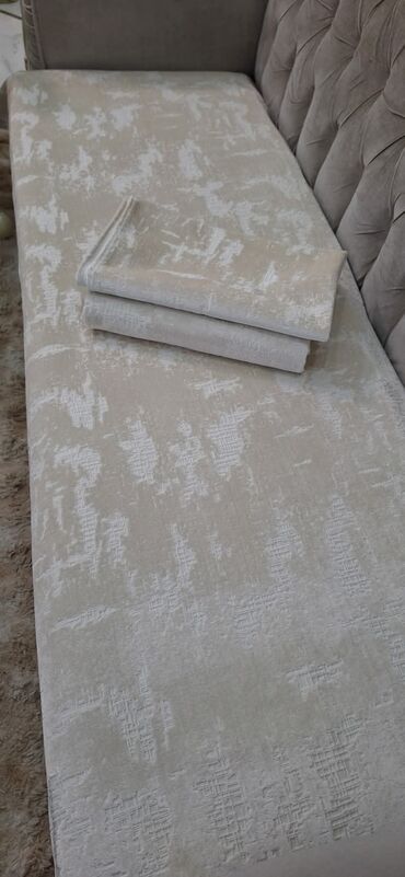 Prekrivači za nameštaj: Plisani flekeri
Dimenzije-80*80;80*150;80*200
Cena 4200 din — 7