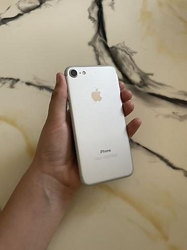 poco m5c: IPhone 7, Б/у, 128 ГБ, Серебристый, Чехол — 2