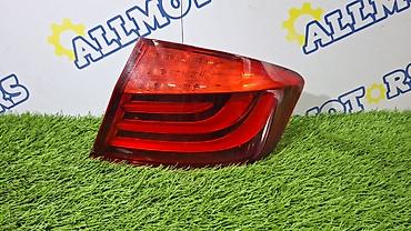авто наклейка: BMW 528i F10 2013 г., задний правый фонарь — 1