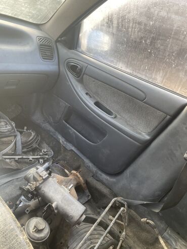 Двигатели, моторы и ГБЦ: Бензиновый мотор Daewoo 1.5 л — 2