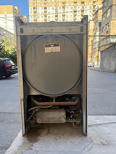 Qaz kombi sistemi və radiator Məhsul təsviri: - Divardan asılan qaz