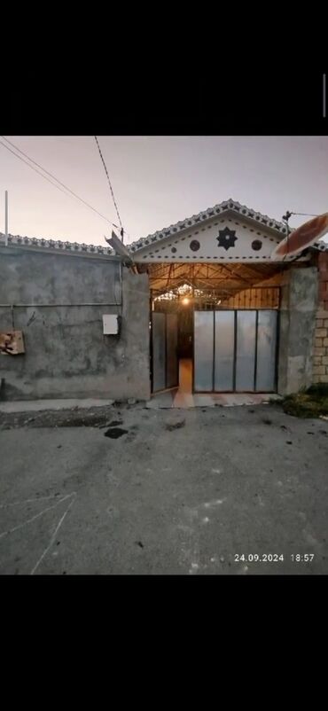Həyət evləri və villaların satışı: 3 sot torpaqda 5 otaqlı həyət evi satılır Əfqan baglarinda. Reyal — 2