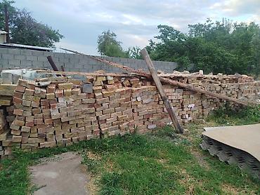 кровля крышы: Кирпич керамический пустотелый (перфорированный), красно-песочного — 1