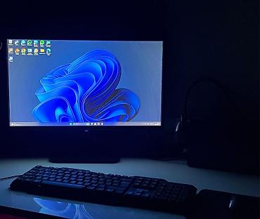 Masaüstü kompüterlər və iş stansiyaları: Masaüstü kompüter toplusu - Sistem bloku: ATX/qara korpus, ön paneldə — 1