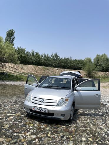 опель вектра б: Toyota ist: 2002 г., 1.5 л, Автоматтык, Бензин, Хетчбек