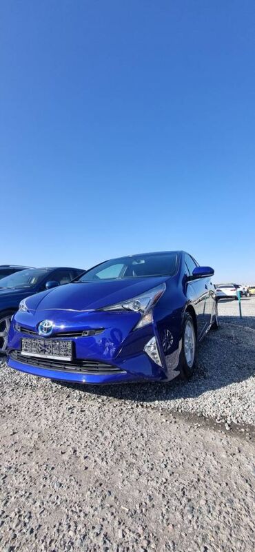 Toyota: Продам Toyota Prius 2016 г. 1.8 гибрид. Машина полностью обслужена