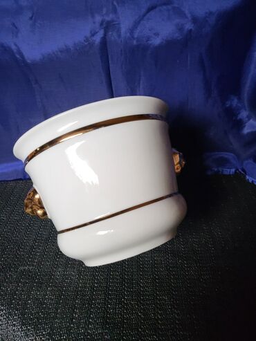 Ostali kućni dekor: Saksija nova Vohenstrauss J.Seltmann Bavaria. 1950g +. Porcelanska — 5