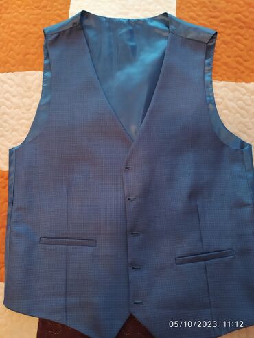 Kostyumlar: 1 defe toyda geyinilib ( beylik kostyum şalvarı olub ) 52 razmer Türk -da lalafo.az — 5 Kostyumlar: 1 defe toyda geyinilib ( beylik kostyum şalvarı olub ) 52 razmer Türk — 5