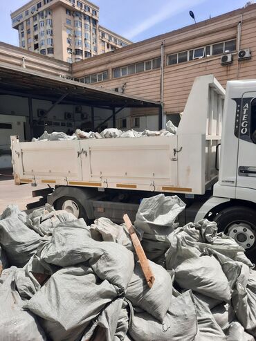 Döşəmə: Tullanti yuklerin dasinmasi