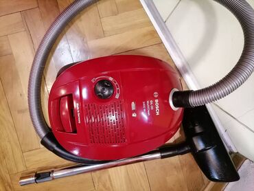 Klasični usisivači: Usisivac PHILIPS na kesu. dobar kompletan. 2400 w Vuce kao lud — 4