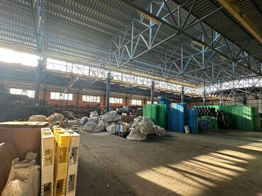 Anbar və emalatxanalar: Razində, Heydər Əliyev prospektinə yaxın əsas yoldan 250 metr — 10