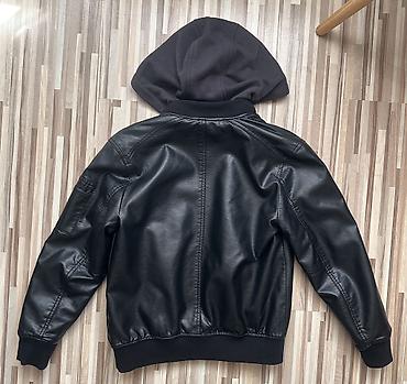 Paketi dečije odeće: Komplet jakni za dečake – 3 komada 1) Zimska puffer jakna BENETON — 11