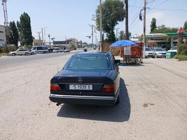 мерс лупарик белый: Mercedes-Benz W124: 1989 г., 2.3 л, Механика, Бензин, Седан