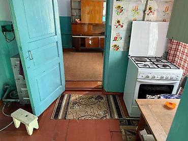 Продажа коттеджей и домов: Срочно продается участок с домом. Угловой участок вход с двух улиц at lalafo.kg — 9 Продажа коттеджей и домов: Срочно продается участок с домом. Угловой участок вход с двух улиц — 9