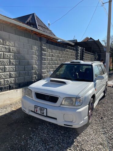 Subaru: Subaru Forester: 2001 г., 2 л, Механика, Бензин, Универсал