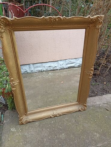 crtez kuceta: Wall mirror, shape - Rectangle, 78 x 60 cm, With a frame, Used