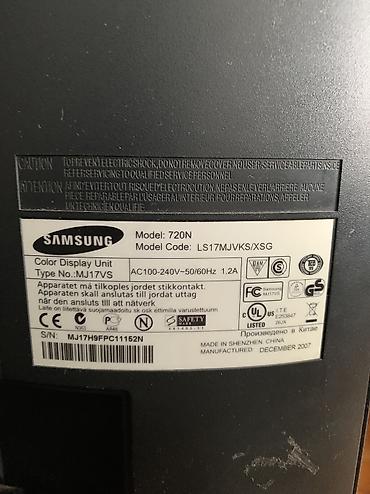 samsung 980: Samsung SyncMaster 720N LCD monitor - Ekran ölçüsü: 17 düym (5:4 — 3