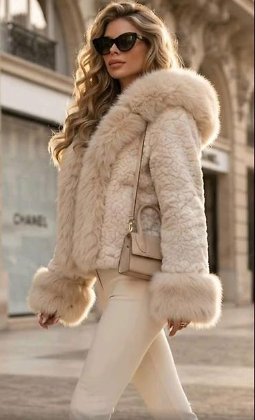 Krzneni kaputi: Bundice koje ce biti pravi HIT ove zime . 🫶🫶🫶
5999din
XS S M L — 2