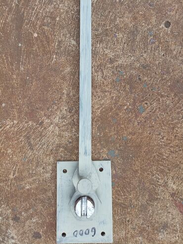 Alati: Alat za savijanje armature do 12 mm osnovna ploča debljine 10 mm x 140