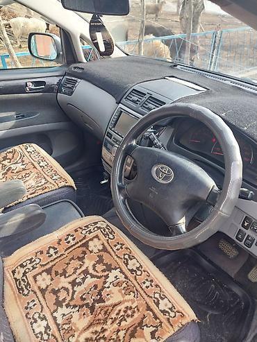 Toyota: Toyota Ipsum: 2002 г., Минивэн — 6
